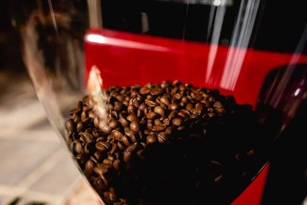 Café Finden Sie Eine Kaffeebohne Mit Einer Mahlmaschine Die Für — Stockfoto