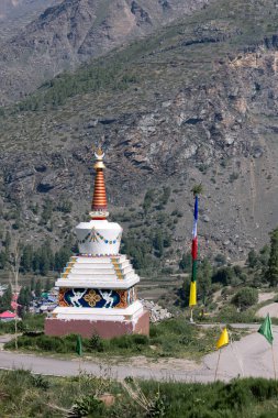 Himalaya vadilerinde bir Budist aptalı. Yüksek kalite 4k görüntü