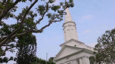 Singapur 05 Mayıs 2024: St. Gregory Ermeni Kilisesi 1835 yılında inşa edilen ve 180. kuruluş yıldönümünü kutlayan Singapur 'un en eski kilisesidir. - Evet. Yüksek kalite 4k görüntü