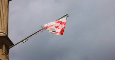 Ağır çekimde Georgia bayrağı. Yüksek kalite 4k görüntü