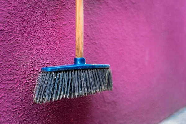 Titolo Close Broom Fuchsia Pink Background Concept Hygiene Cleanliness Colorful Royalty Free Stock Photos