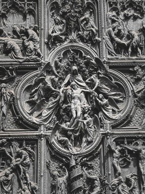 Kilisenin dış görünüşünün ayrıntıları. 