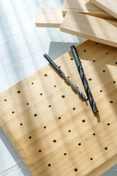 Drill Bits Wooden Table Closeup Drill Hole Piece Wood — Stock Photo, Image