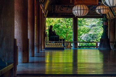 Sakurai şehrindeki Hase-dera tapınağı, Japonya 'daki Nara bölgesi. (10-24-2023 'te çekildi.)