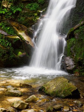 Küçük şelale, küçük su akıntısı