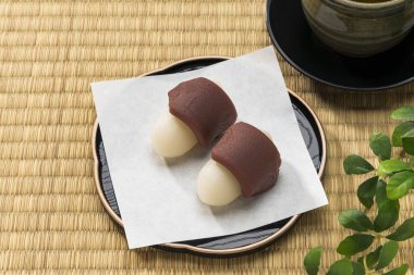 Japon Dango tatlısı, aya bakmak, Japon kültürü.