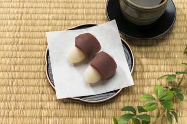 Japon Dango tatlısı, aya bakmak, Japon kültürü.
