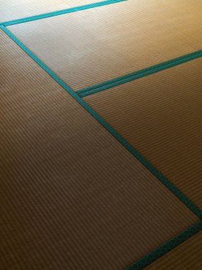 Eski bir Japon evinin içi.