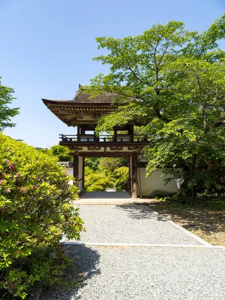 Tenri şehrindeki Chougakuji tapınağı, Japonya 'daki Nara ili. (05-13-2025 'te çekildi.)