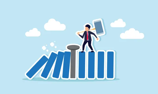 Ticari devamlılık ve düzelme krizi yönetimi, proaktif koruma ve risklerden kaçınma stratejileri, iş adamı konsepti domino etkisi çöküşünü korumak için çiviyi çaktı