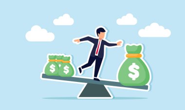 Yüksek kârlı bir proje ile mütevazı geri dönüşlü birden fazla küçük proje arasında denge bir ucunda büyük bir çanta para ve diğer ucunda birkaç küçük torba tahterevalli bir iş adamı konsepti