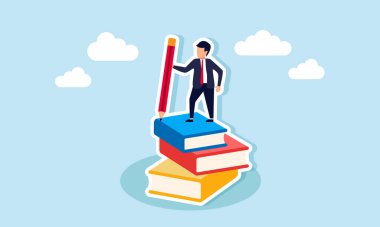 Elinde kalem olan bir kitap yığınının üstünde duran bir işadamı, kendi proje raporunu tamamlamış bir iş adamının resmi.