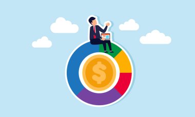 Diz üstü bilgisayarı olan bir işadamı dolar paralarıyla etiketlenmiş bir şemada oturuyor ve dolar performansının analizini, izlenmesini ve değerlendirilmesini gösteriyor.. 