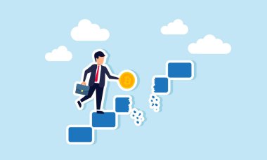 Bitcoin taşıyan bir işadamı merdivenleri tırmanıyor ve bitcoin yatırım varlıklarını tehdit eden tehlikelerin farkında olduğunu gösteren kırık bir adım buluyor.