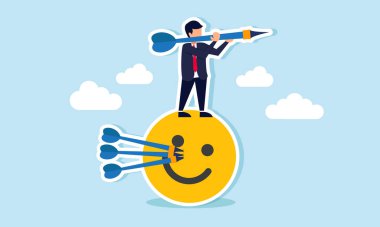 Bir işadamı bir ok tutuyor ve çeşitli oklarla delik deşik edilmiş mutlu bir ifade üzerinde duruyor. Ticari ürünlere ilgi çekmek için piyasa bağlantısını hedef alıyor.