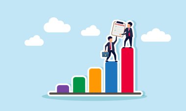 İki işadamı, iş tanımlama kurulunu kaldırıp listedeki en yüksek konuma ulaşmak için işbirliği yaparak, iş performansı ile uyumlu hedeflere ulaşmada takım çalışmasının resimlerini çizdiler.