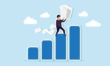 Bir işadamı, en tepeye ulaşmak için bir grafiğe tırmanırken, şirket değerinin yükseltilmesi ve başarılması için sıkı çalışmanın bir örneğini taşıyor.