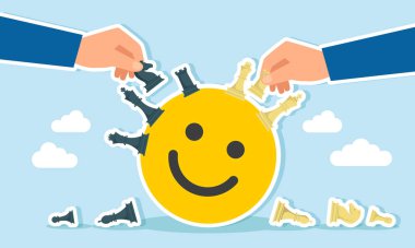 İki el birbirine karşı mutlu bir ifade, iş rekabeti ve piyasa dikkatini çekme rekabeti üzerine satranç oynar