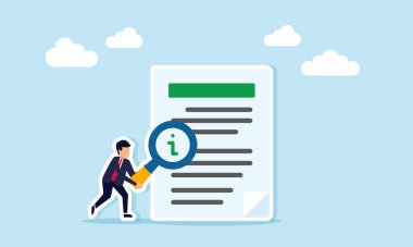 Bir belgeyi incelemek için i harfiyle işaretlenmiş bir büyüteç tutan işadamı, ürün bilgilerinin incelenmesi ve incelenmesi veya kullanım talimatları