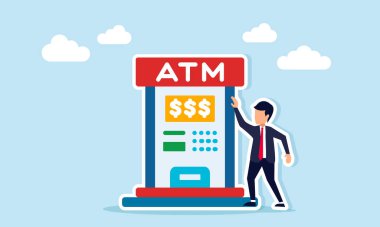 ATM 'nin yanında duran işadamı, uzun vadeli büyüme ve güvenliğe yatırım yaparak mali istikrarın korunduğunun bir göstergesi.