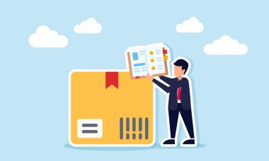 İşadamı, Lojistik İşletme Standartları Rehberinin Paket Kutusu İllüstrasyonunun yanı sıra Yıldız Kontrol Listesi ile Açık Kitap Tutuyor