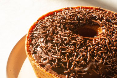 Havuçlu Kek 'in Çikolata Şekerli ve Şekerli Yakın Çekimi