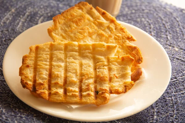 Pão Torrado Com Manteiga Derretida Comida Pequeno Almoço Brasileira — Fotografia de Stock
