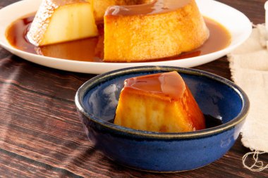 Krem Karamel Yoğunlaştırılmış Süt Pudim Dilimi