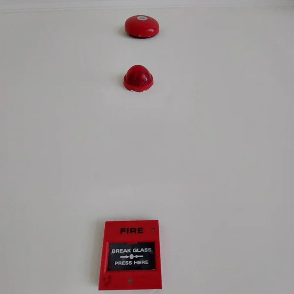 Binaya yangın alarmı takıldı
