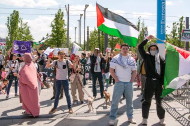 Lüksemburg, Lüksemburg - 09 Mayıs 2024 - Filistin yanlısı izinsiz gösteri. Avrupa Günü. 