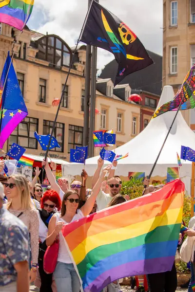 Esch-Sur-Alzette, Lüksemburg - 13 Temmuz 2024 - Lüksemburg Gururu. Eşitlik Marşı.