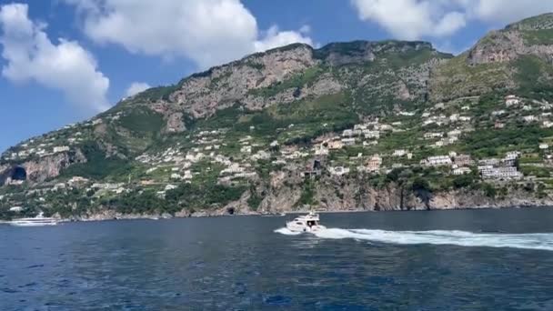 Skalnaté Útesy Horská Krajina Tyrhénského Moře Amalfi Coast Itálie Přírodní — Stock video