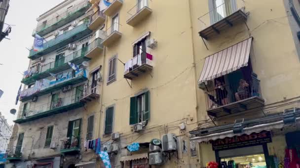 Dei Tribunali Κεντρικό Πολυσύχναστο Δρόμο Στην Παλιά Πόλη Napoli Ιταλική — Αρχείο Βίντεο