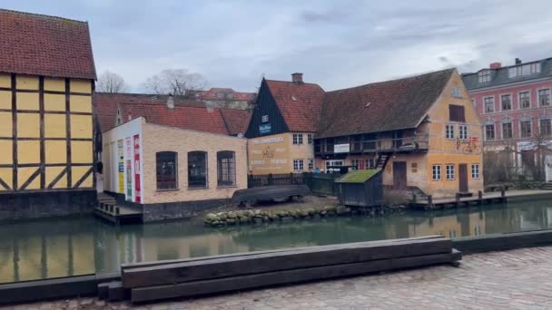 Den Gamle Old Town Στα Αγγλικά Είναι Ένα Υπαίθριο Μουσείο — Αρχείο Βίντεο