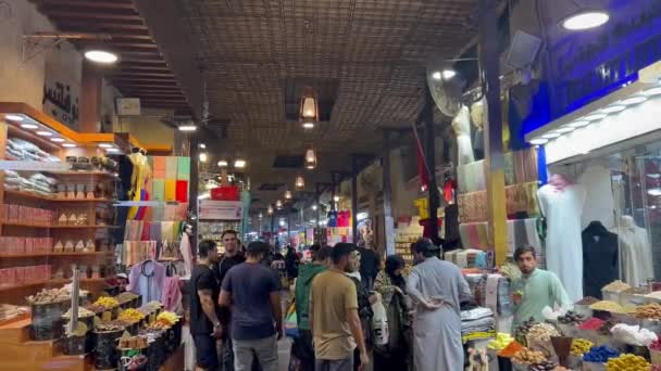 Traditionele Grand Souk Het Oude Deira Historisch Dubai Arabieren Toeristen — Stockvideo