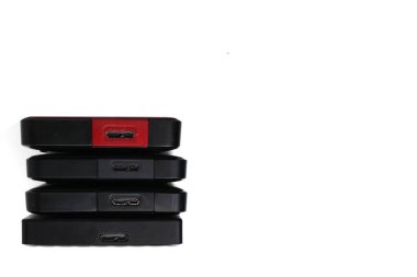 Sabit disk sürücüsü, veri depolama ve güvenlik için harici sabit disk, beyaz arkaplanda izole, yazı için iyi