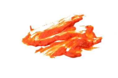 Beyaz arka planda kırmızı biber sosu