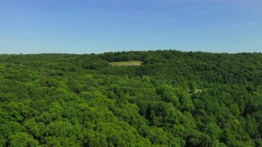 This is a scenic lookout of the mountains.  This scenic lookout is off of Interstate 80 Highway near the Delaware Gap.   