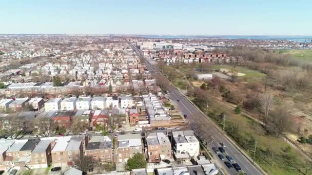 マリンパークの空中ビュー マリンパーク Marine Park ニューヨークのブルックリン区にある地区 — ストック動画