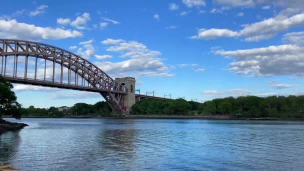 Video Shows View Hell Gate Bridge Bronx Hell Gate Bridge — ストック動画