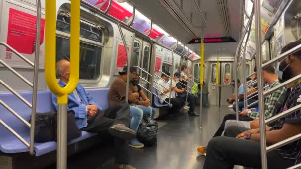 Video Shows Views People Wearing Face Mask Coronavirus Era Subway — Αρχείο Βίντεο