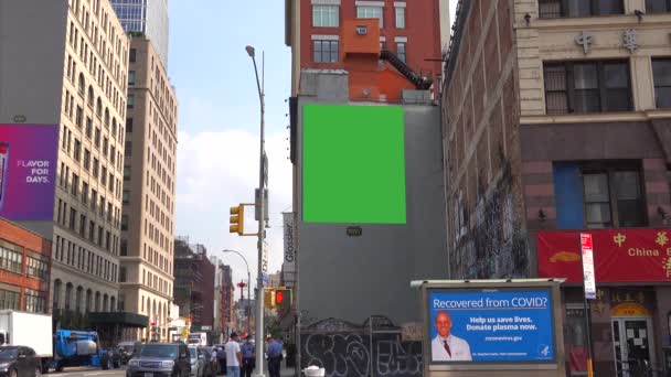 Video Shows Views Wall Advertising Street Corner New York City — ストック動画