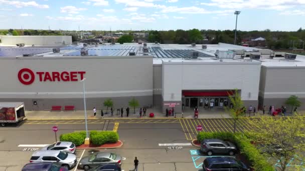 Luchtfoto Van Een Target Store — Stockvideo