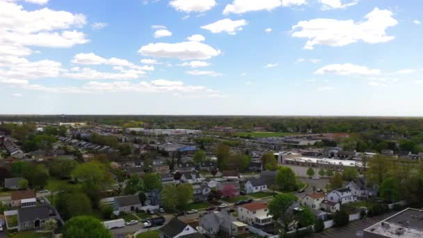 Video Showcases Suburban Neighborhoods Levittown Long Island — Vídeo de Stock