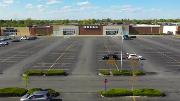 Video Covid Sırasında Boş Bir Alışveriş Merkezinin Görüntülerini Gösterir — Stok video