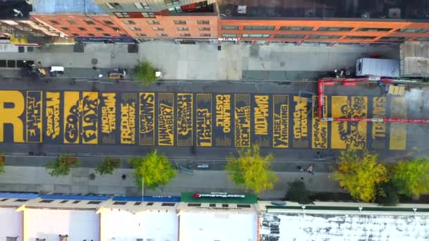 Hava Görüntüsü Brooklyn New York Fulton Caddesi Ndeki Siyahların Yaşamları — Stok video