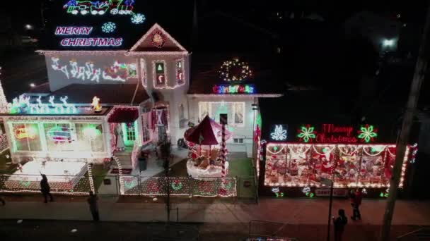 Відео Показує Вид Знаменитий Різдвяний Будинок Седді Канарсі Бруклін Він — стокове відео