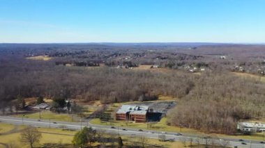 Güney Brunswick, NJ 'deki 1. Yol' un kırsal manzarası