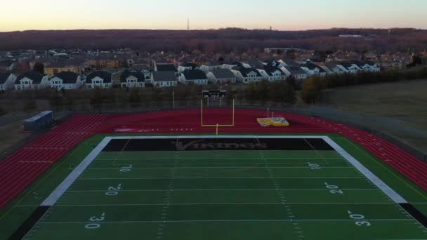 Este Vídeo Mostra Vistas Aéreas Campo Futebol South Brunswick High — Vídeo de Stock