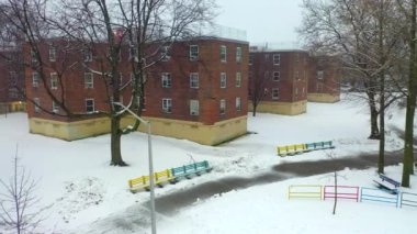 Bu Brooklyn 'deki bir kar fırtınası sırasında şehir merkezindeki bir parkın hava görüntüsü.. 